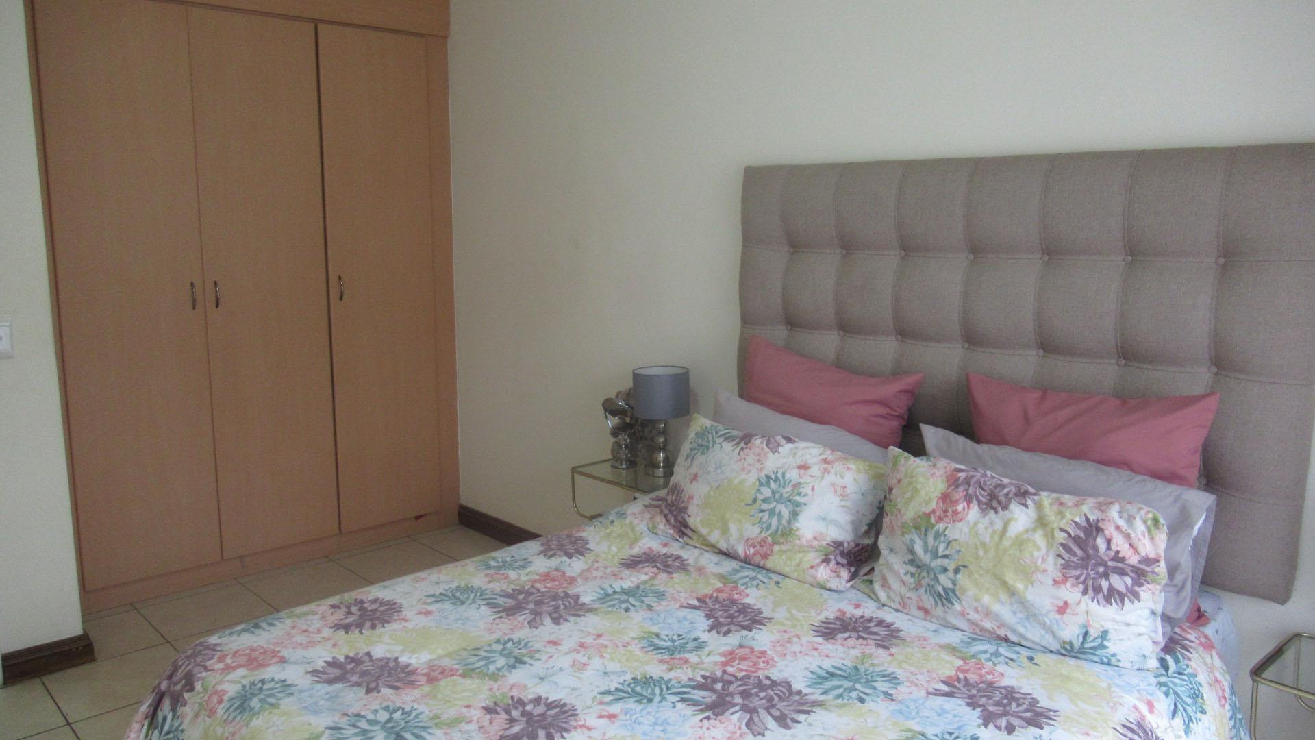 Main Bedroom - 15 square meters of property in Ferndale - JHB