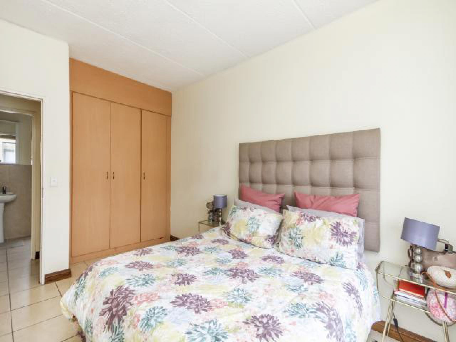Main Bedroom - 15 square meters of property in Ferndale - JHB