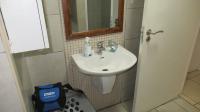 Bathroom 1 - 8 square meters of property in Umhlanga Rocks