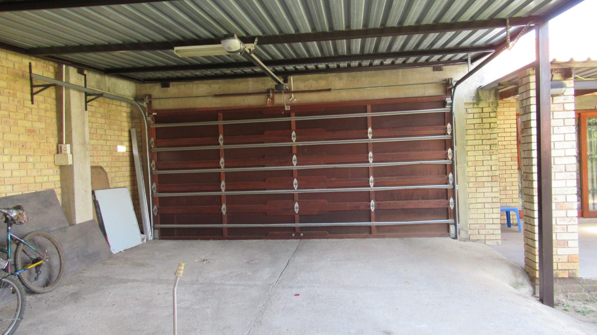 Spaces - 14 square meters of property in Esther Park