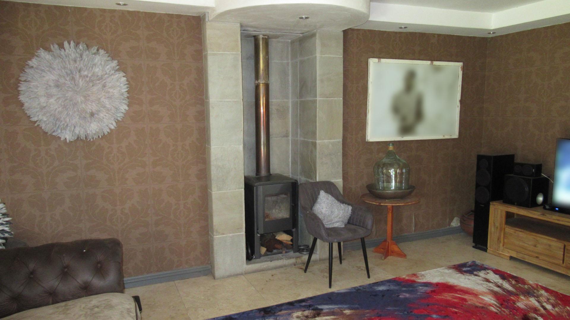 Lounges - 58 square meters of property in Esther Park