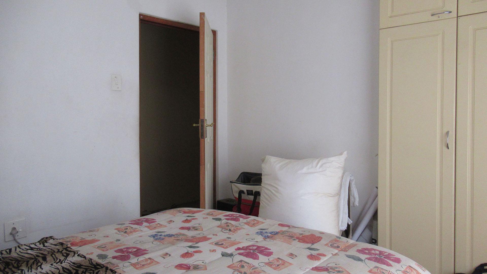 Bed Room 2 - 13 square meters of property in Sundowner