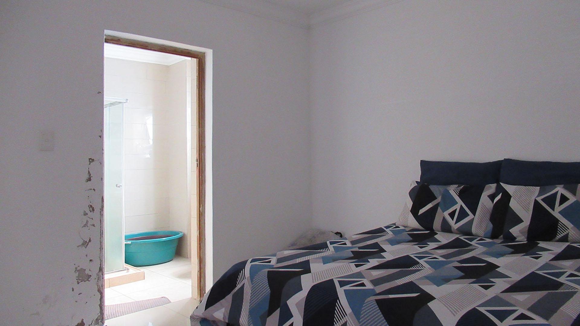 Bed Room 5+ - 39 square meters of property in Sundowner