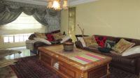 Lounges - 36 square meters of property in Sundowner