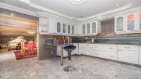 Kitchen - 24 square meters of property in Sundowner