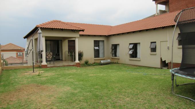 Standard Bank SIE Sale In Execution 3 Bedroom Freehold Residence for Sale in South Crest - MR536581