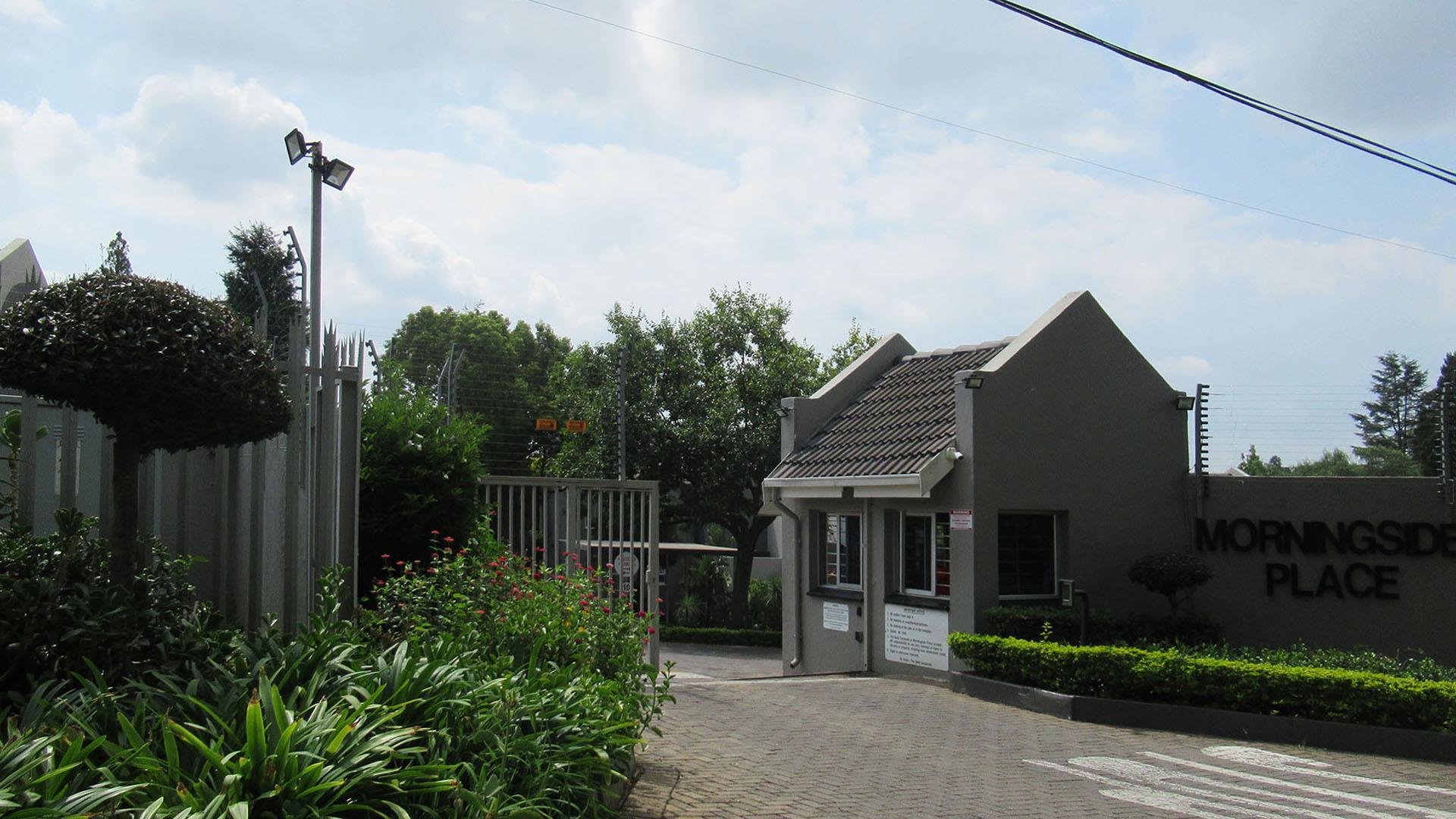 Front View of property in Edenburg - Jhb