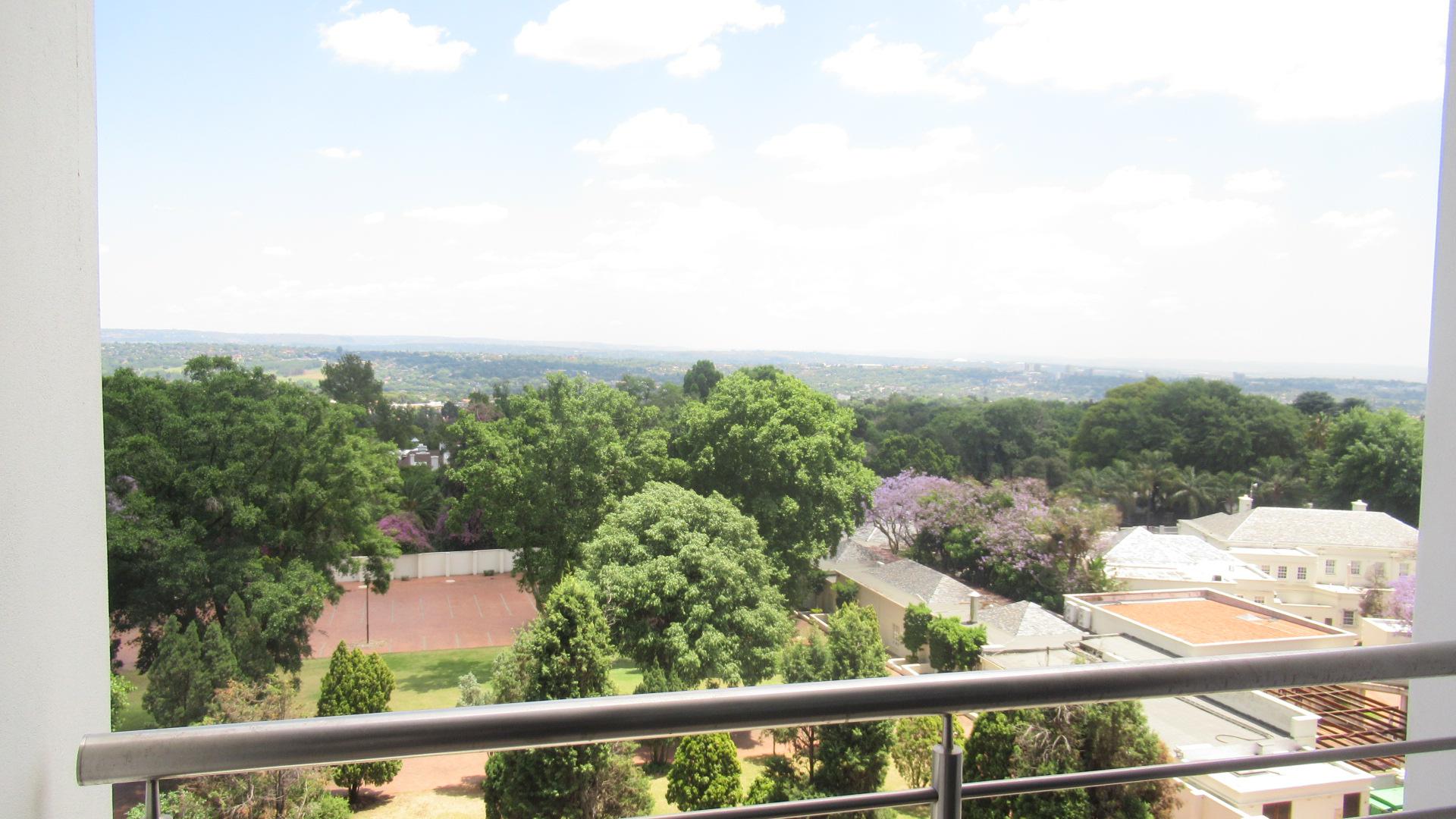 Balcony - 3 square meters of property in Illovo