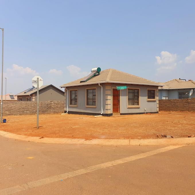 2 Bedroom House for Sale For Sale in The Orchards - MR537063