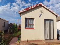 Front View of property in Thabong