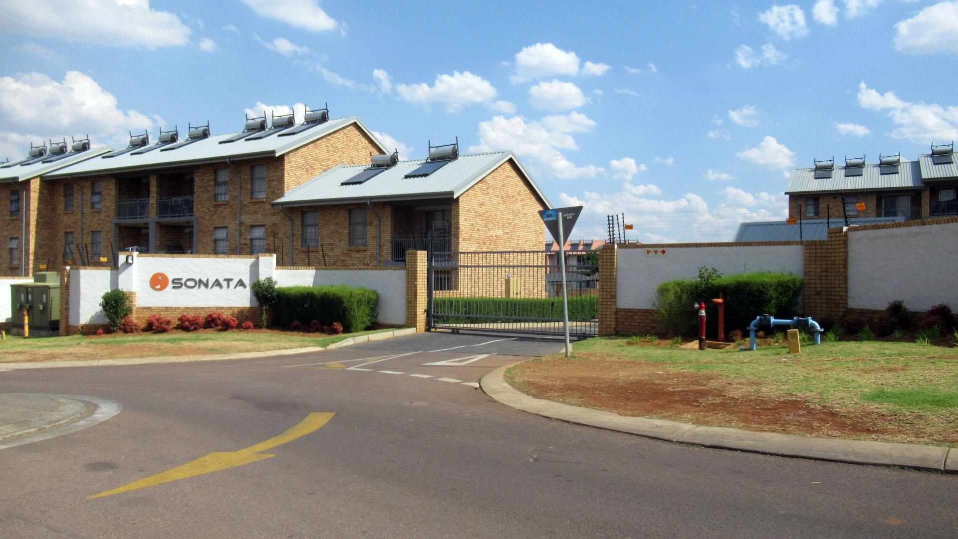 Front View of property in Midrand