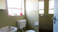 Main Bathroom - 7 square meters of property in Geelhoutpark