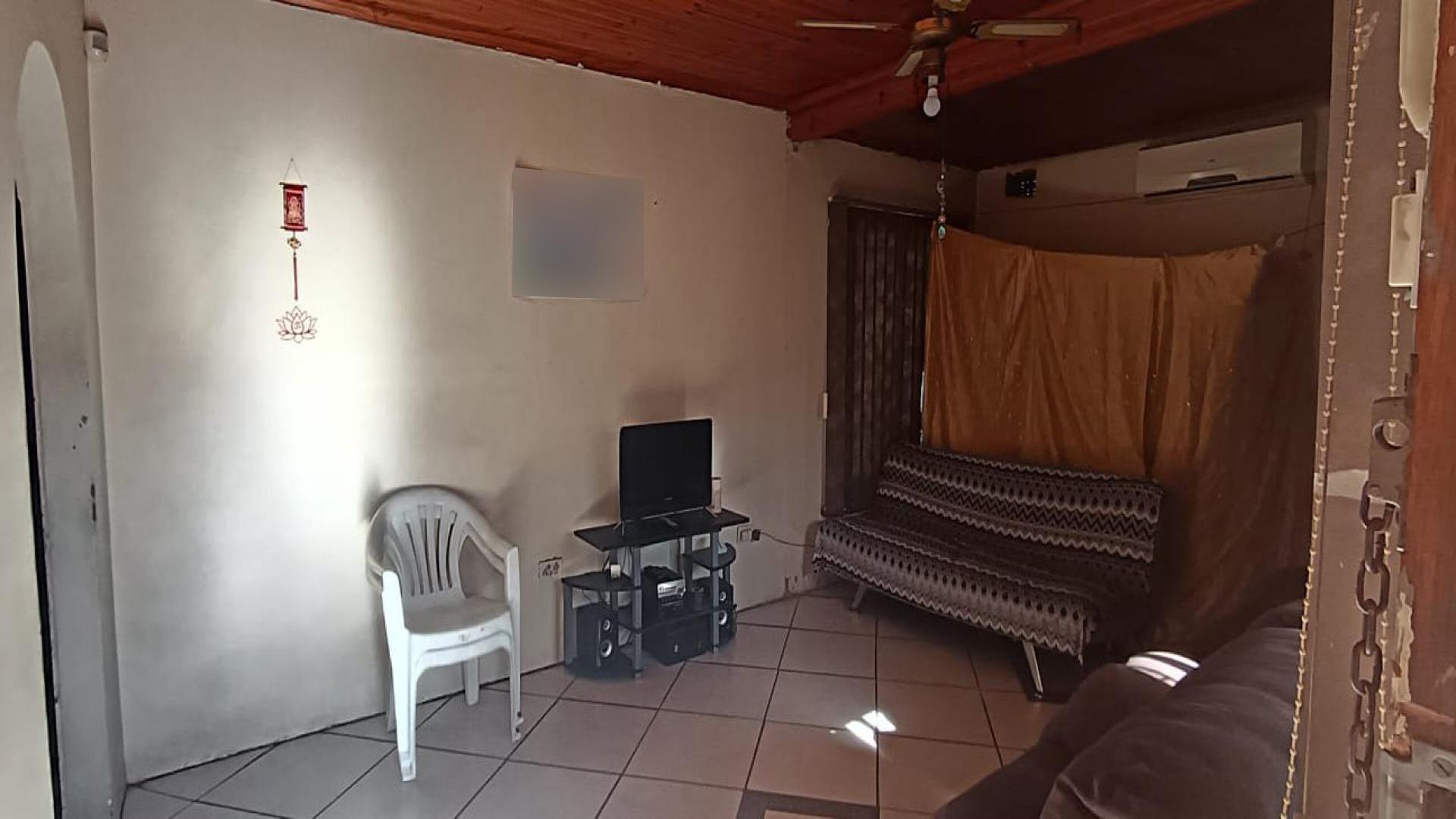 Lounges of property in Brookdale