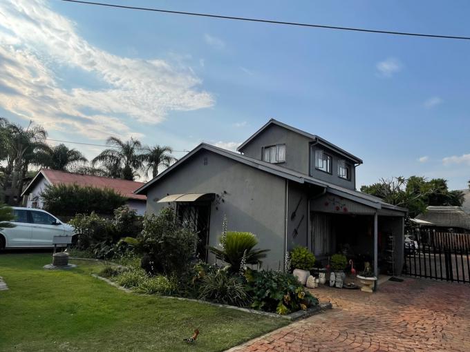 3 Bedroom House for Sale For Sale in Daspoort - MR537235