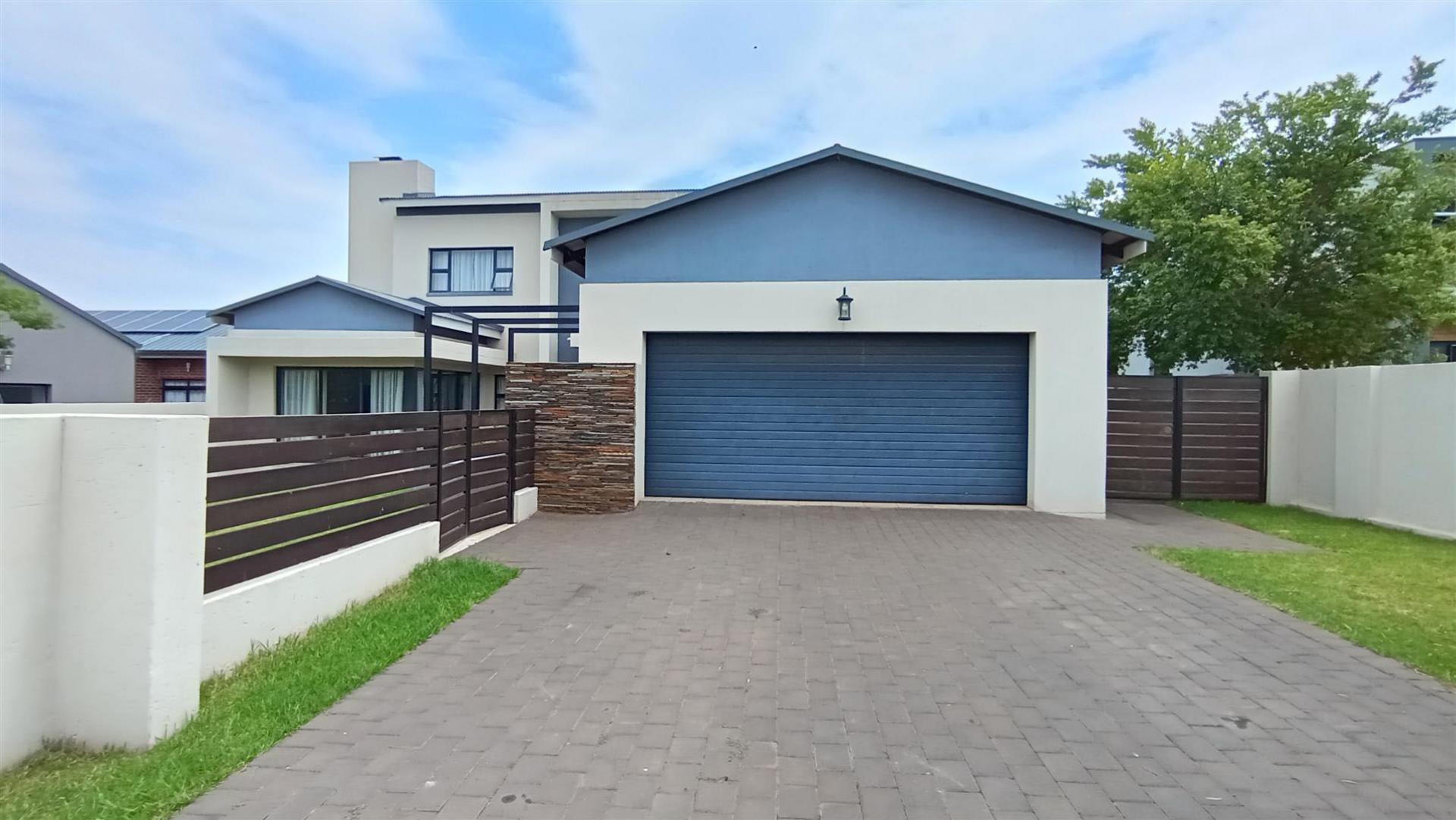 Front View of property in Midstream Estate