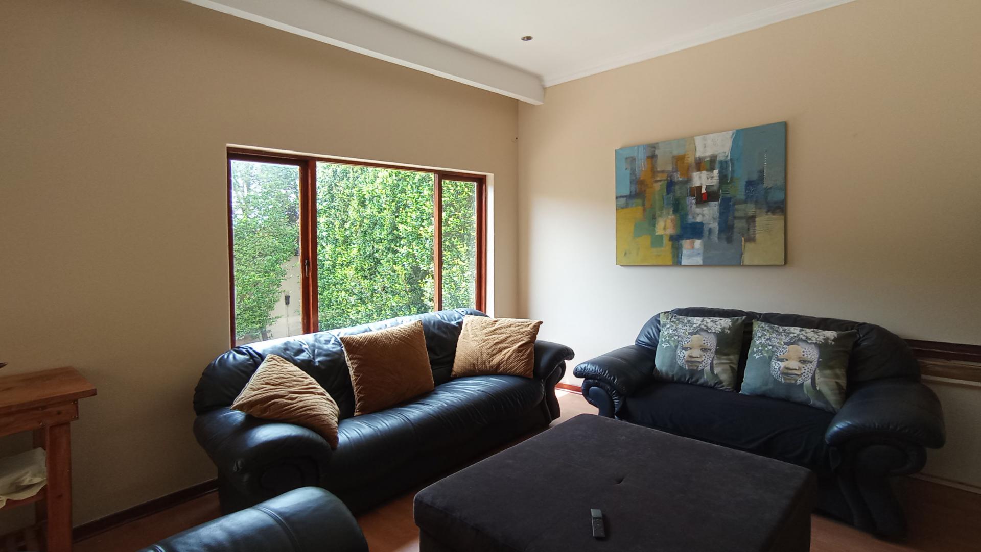 Lounges - 47 square meters of property in Broadacres