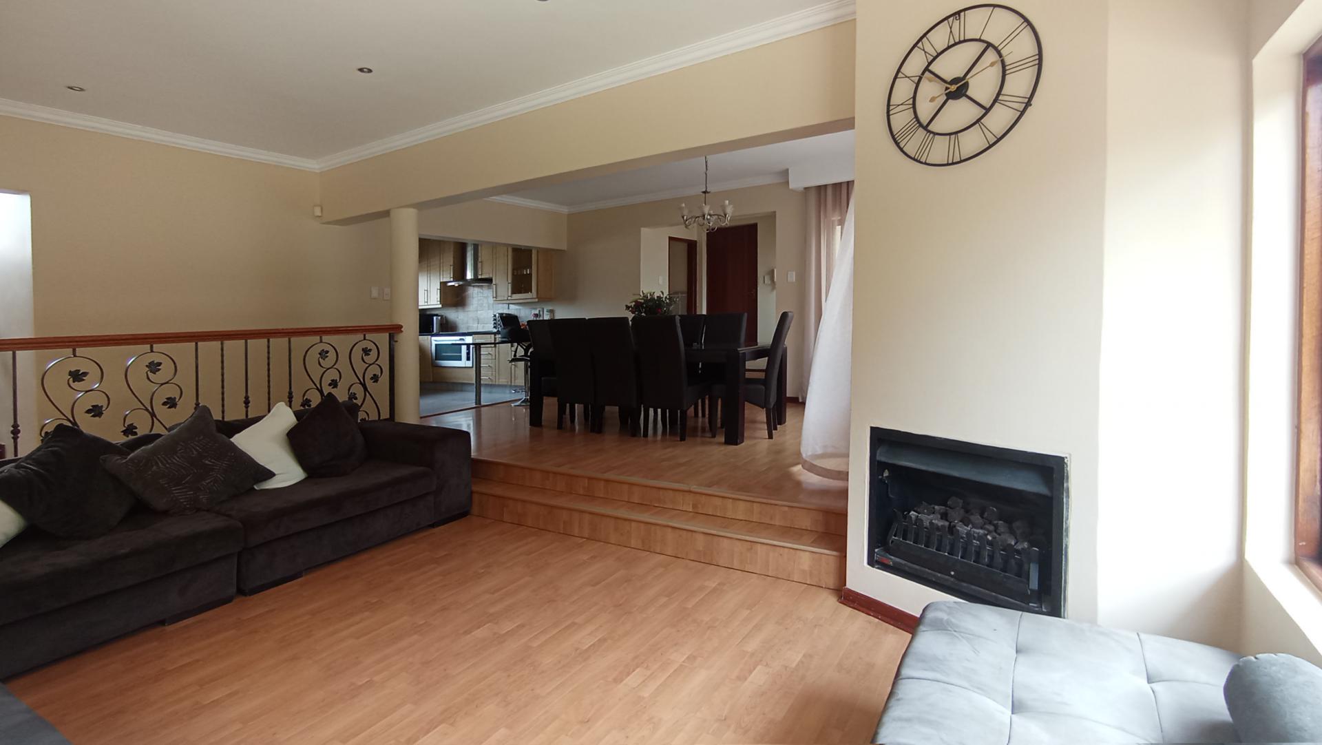 Lounges - 47 square meters of property in Broadacres