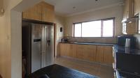 Kitchen - 14 square meters of property in Broadacres