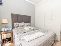 Main Bedroom - 13 square meters of property in Ravensklip