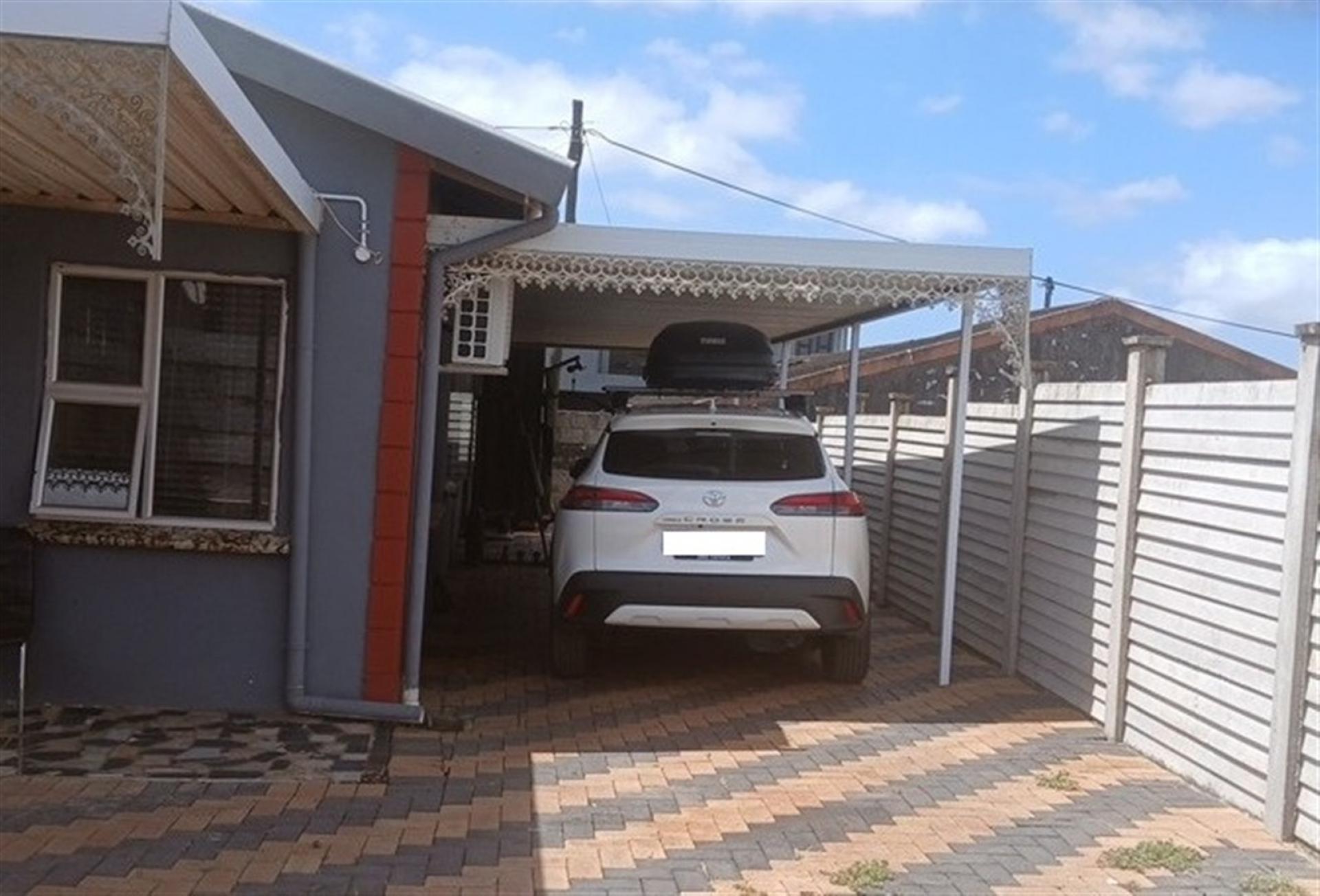 Front View of property in Westham