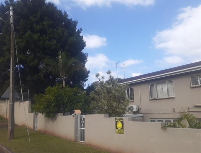 Standard Bank SIE Sale In Execution 2 Bedroom Apartment for Sale in Mobeni Heights - MR537452