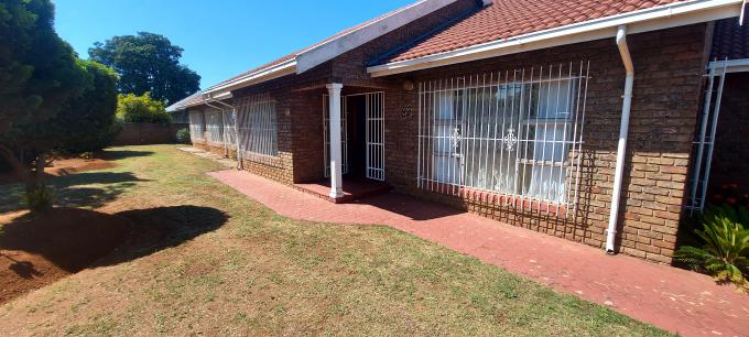 3 Bedroom House for Sale For Sale in Witpoortjie - MR537455