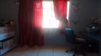 Bed Room 1 of property in Ennerdale