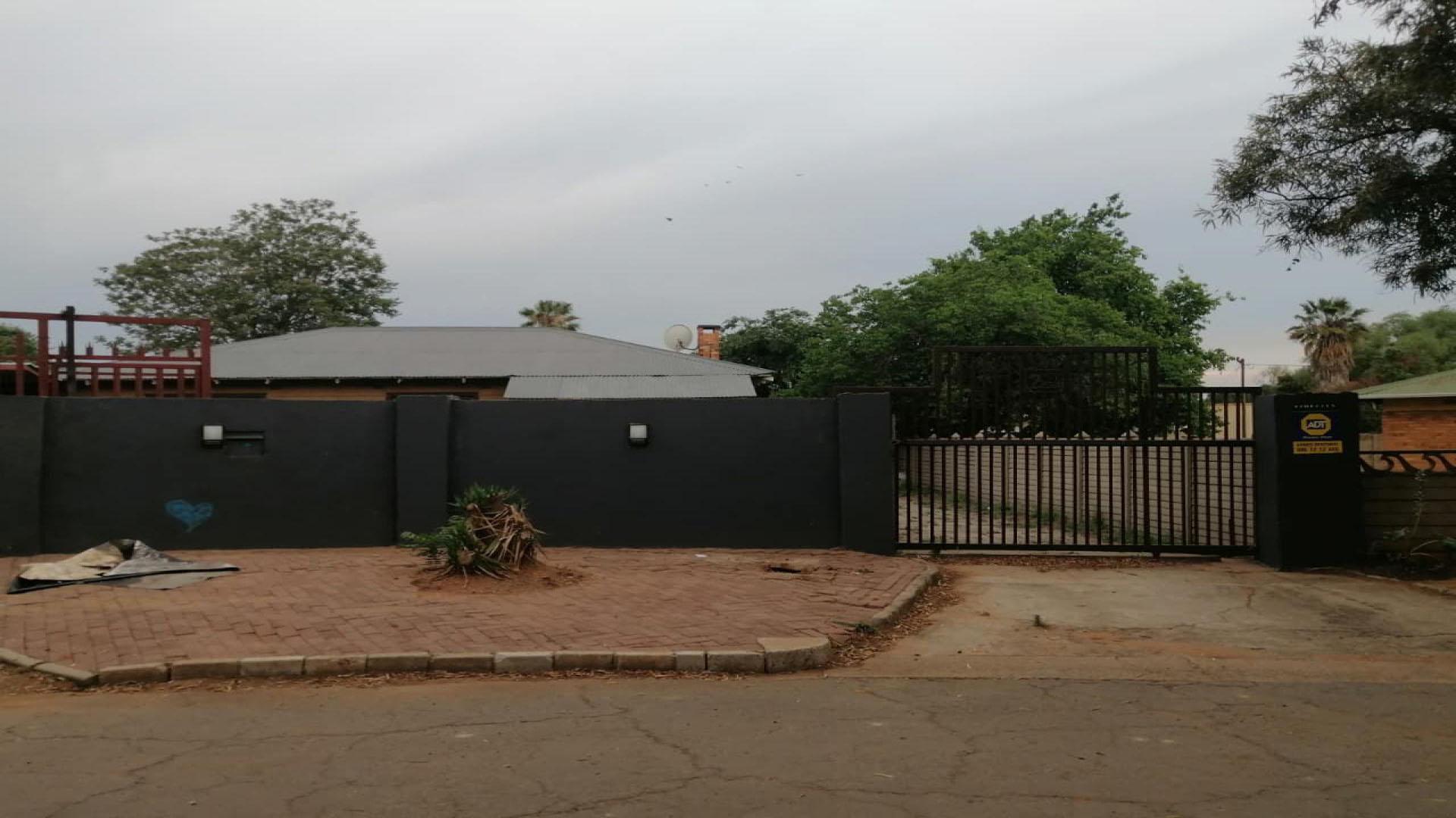 Front View of property in Vanderbijlpark
