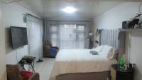 Bed Room 1 - 37 square meters of property in Robertsham