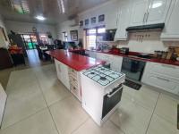 Kitchen - 21 square meters of property in Robertsham
