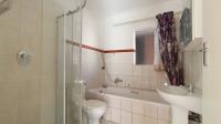 Bathroom 1 - 4 square meters of property in Daspoort
