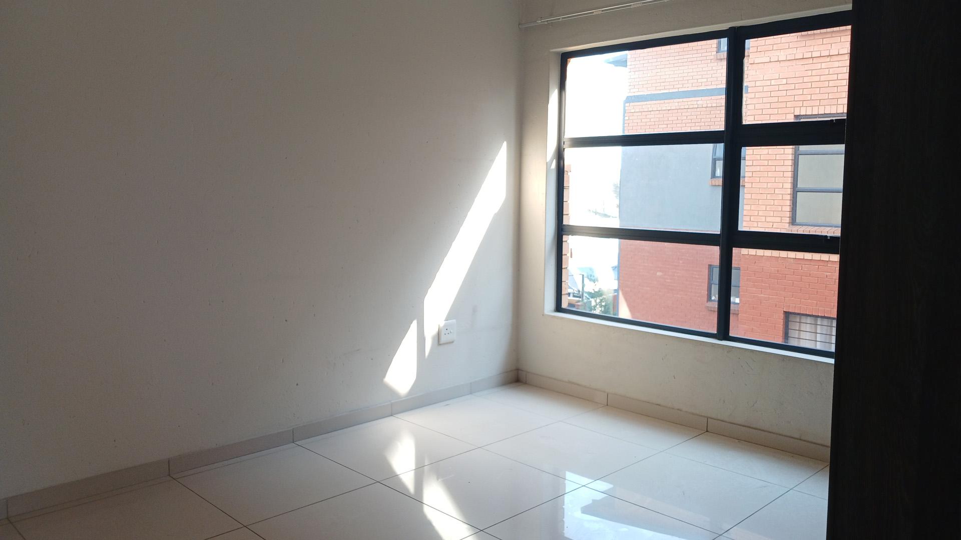 Bed Room 2 - 13 square meters of property in Eveleigh