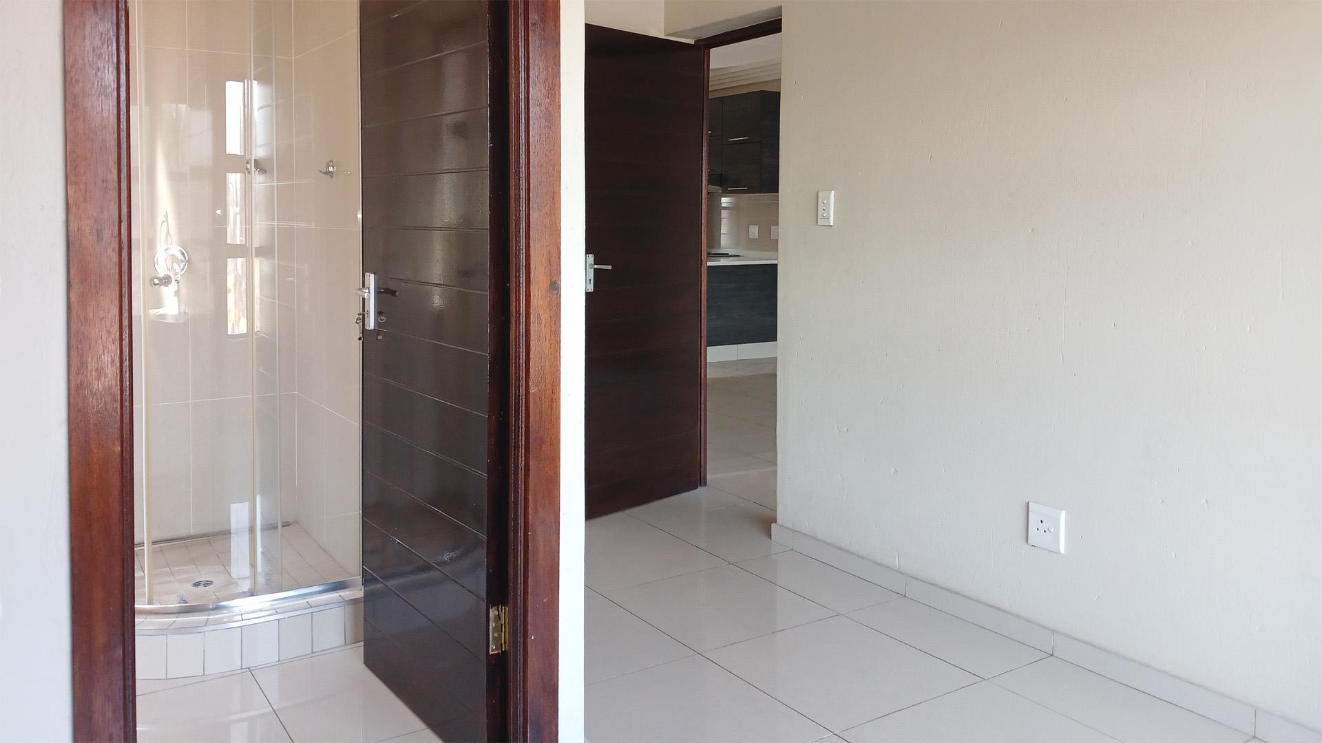 Main Bedroom - 15 square meters of property in Eveleigh