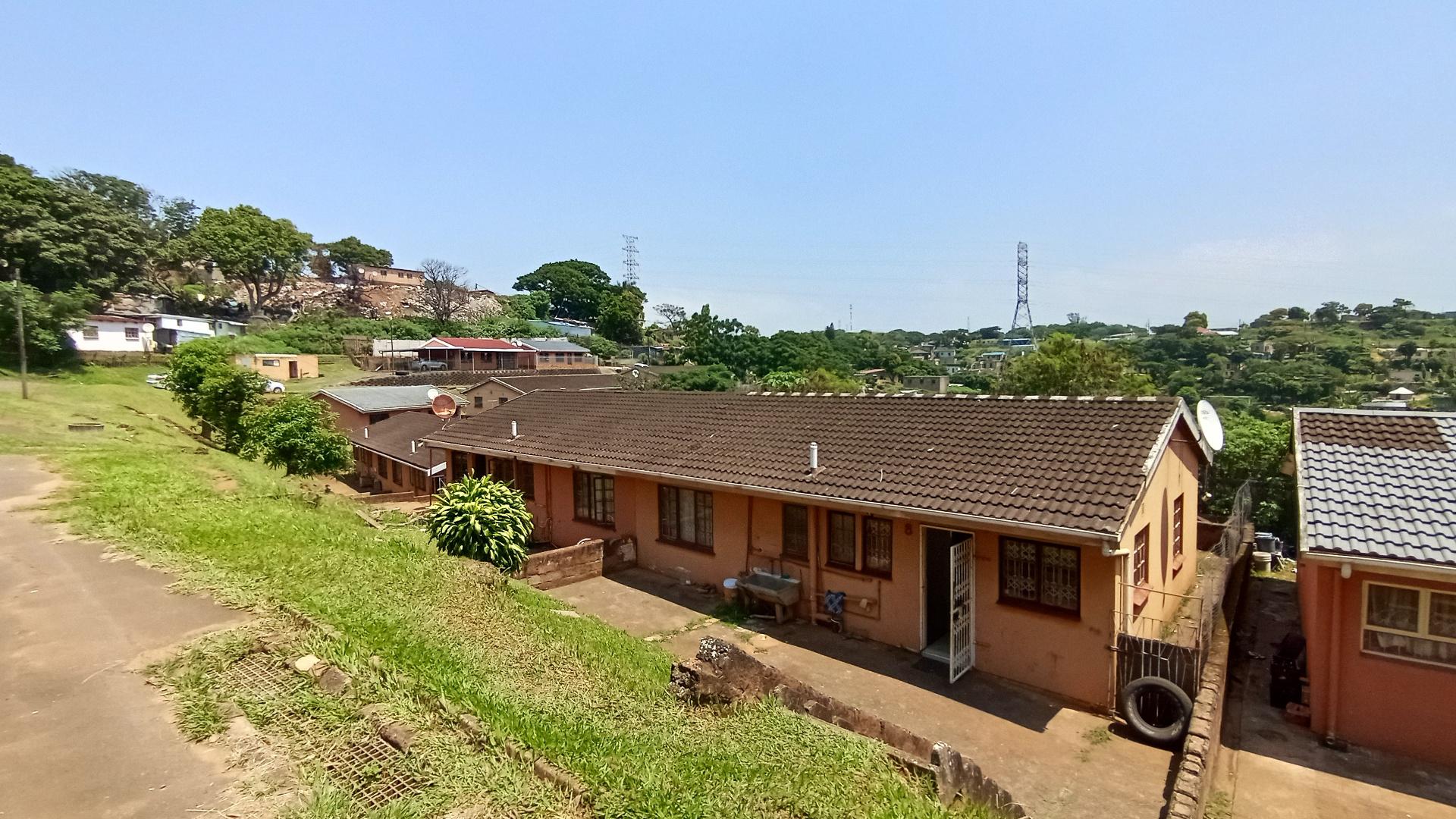 Front View of property in Lotus Park