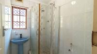 Bathroom 1 - 5 square meters of property in Lotus Park