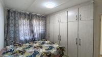 Bed Room 2 - 12 square meters of property in Lotus Park