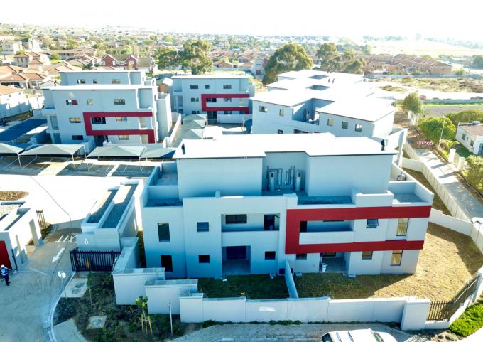 2 Bedroom Apartment for Sale For Sale in Langeberg Ridge - MR537871