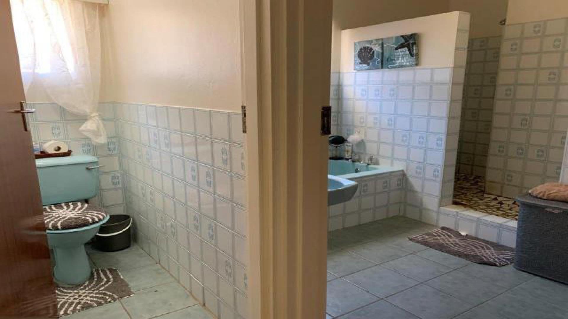 Bathroom 2 of property in Stutterheim