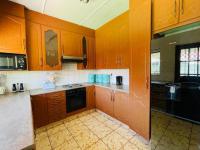 Kitchen - 14 square meters of property in Elspark