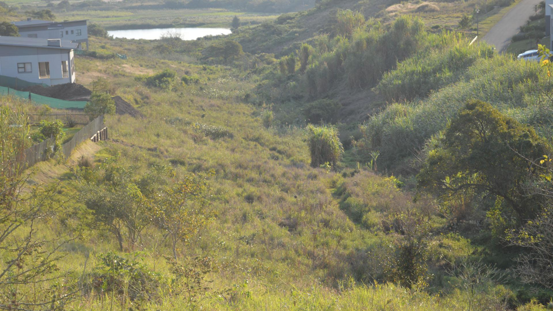 Front View of property in Palm Lakes Family Estate