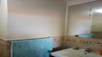 Bathroom 1 - 5 square meters of property in Port Edward