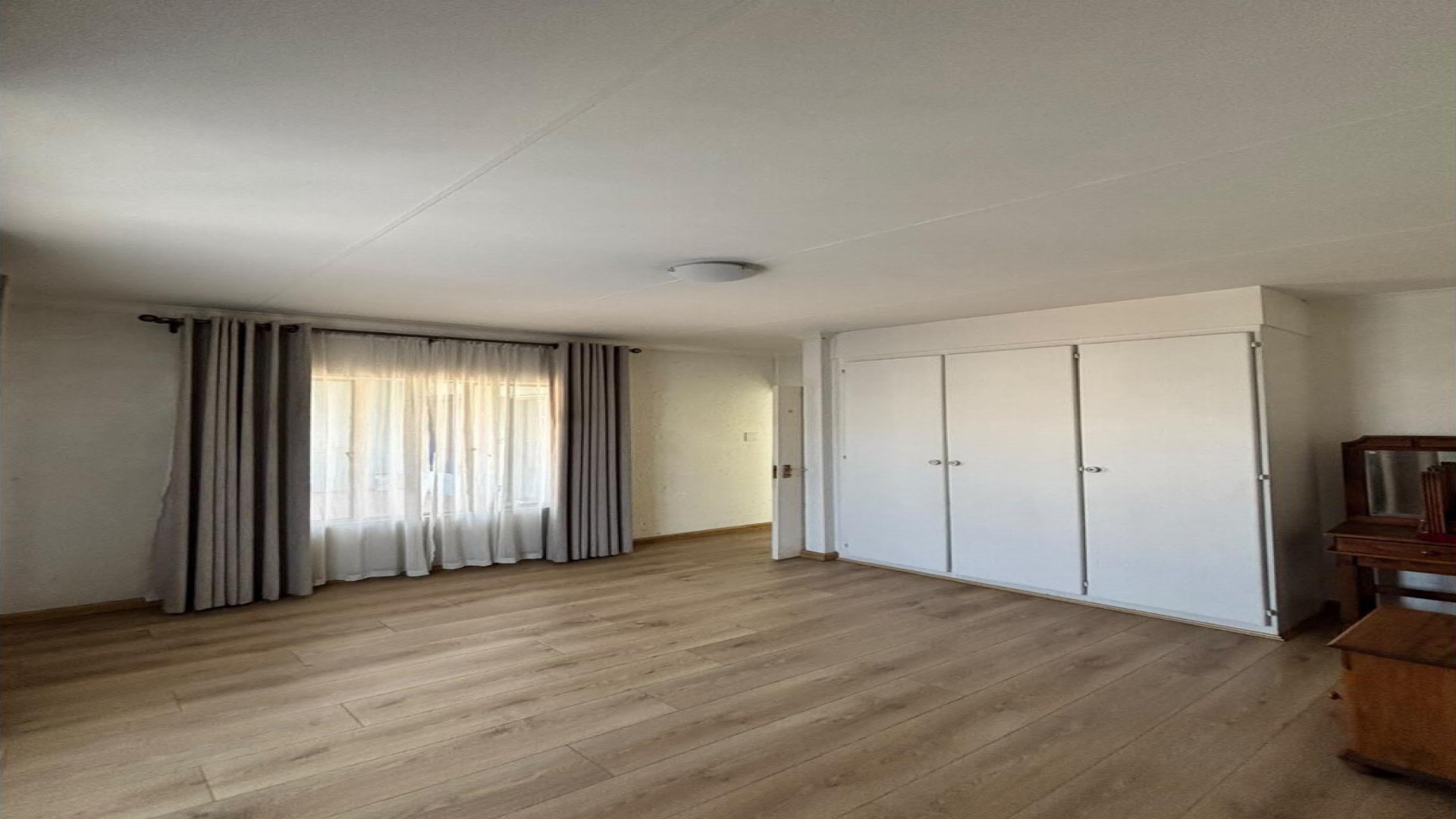 Bed Room 1 - 15 square meters of property in Alberton