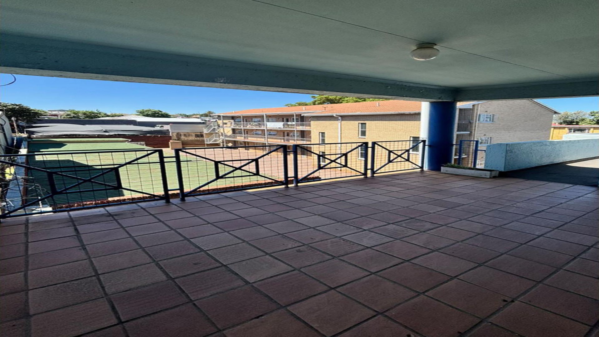 Balcony - 82 square meters of property in Alberton