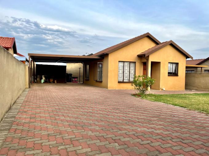 2 Bedroom House for Sale For Sale in Elandspoort - MR538263