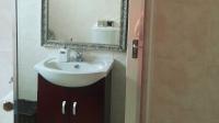 Bathroom 1 - 6 square meters of property in St Micheals on Sea