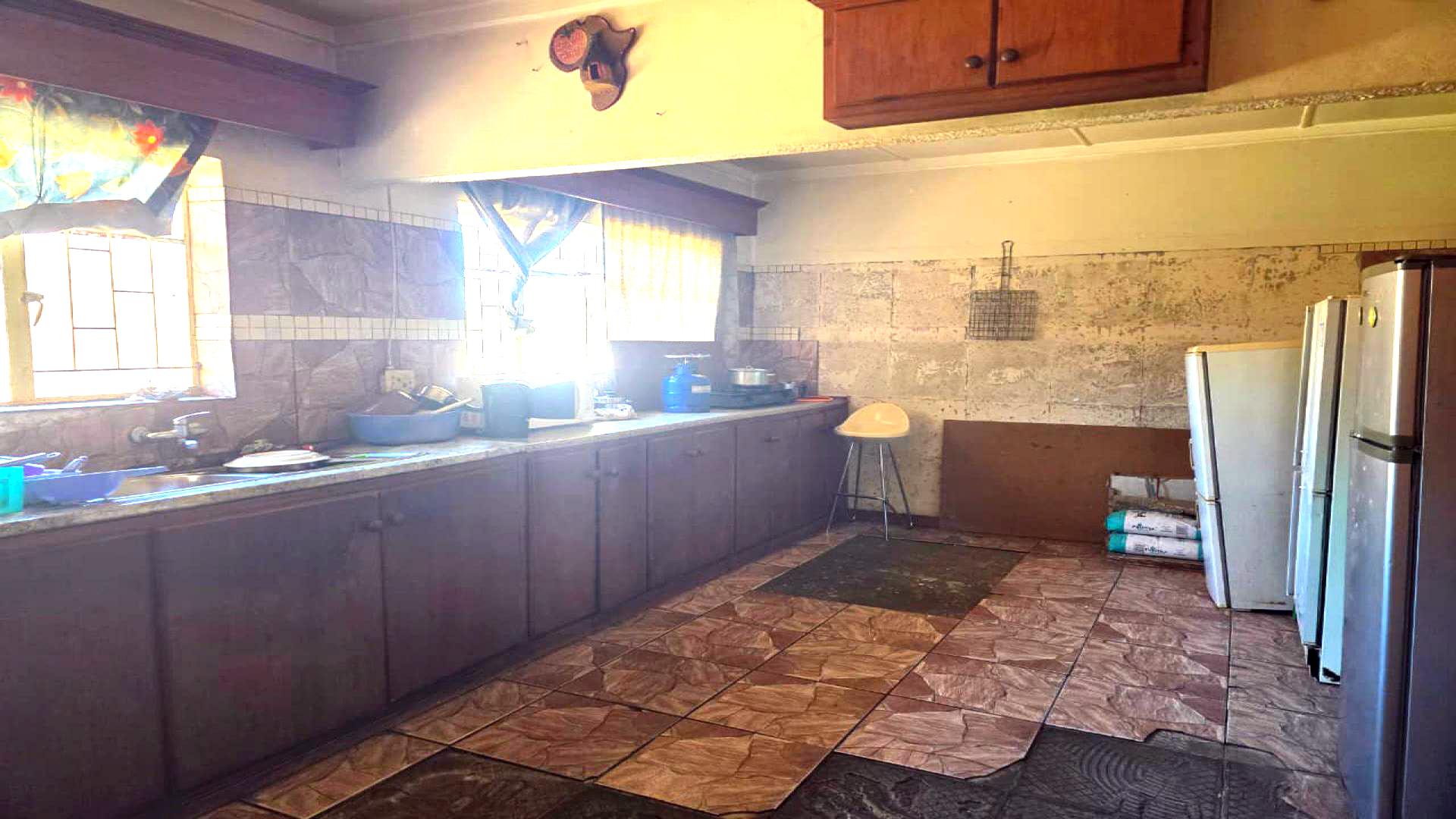 Kitchen of property in Vanderbijlpark