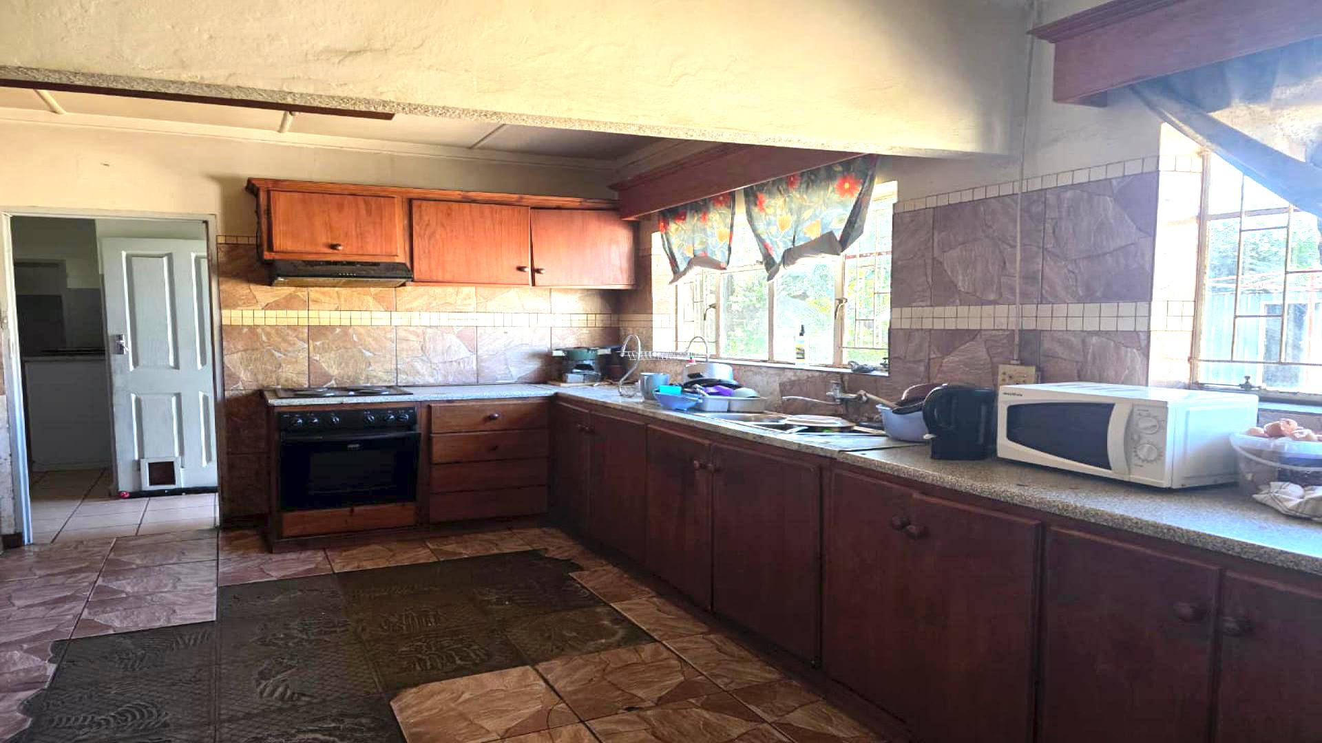 Kitchen of property in Vanderbijlpark