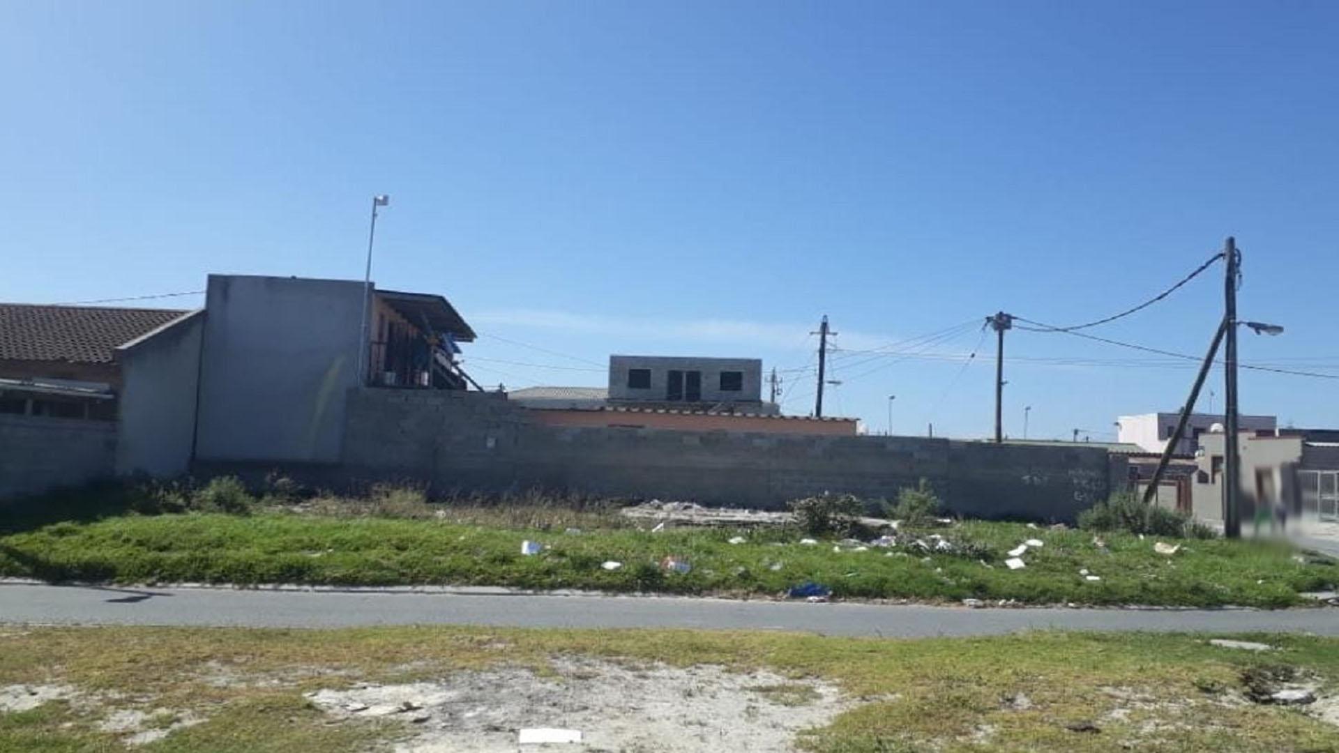 Land for Sale For Sale in Delft South Private Sale MR538