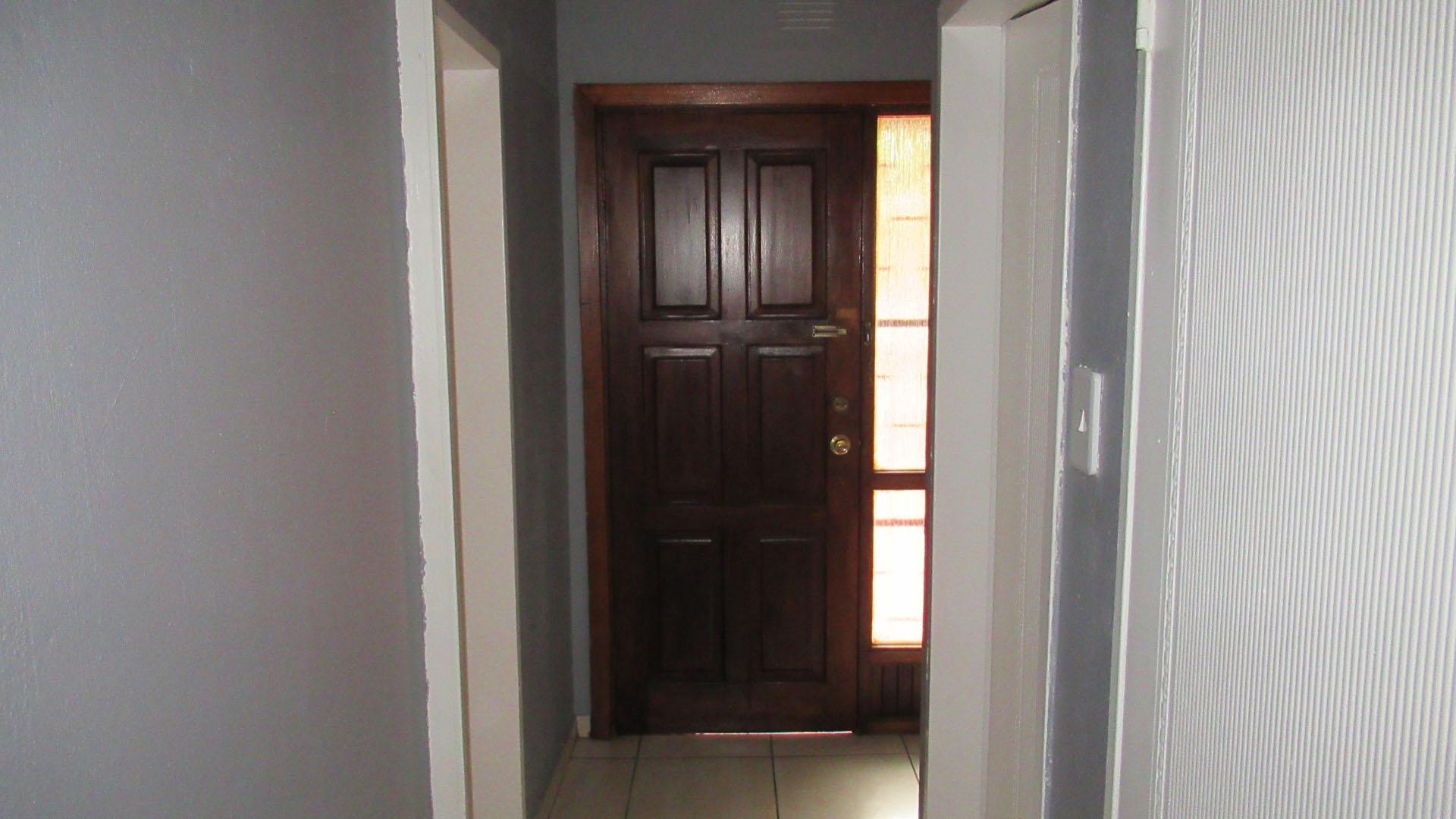 Spaces - 17 square meters of property in Boksburg South