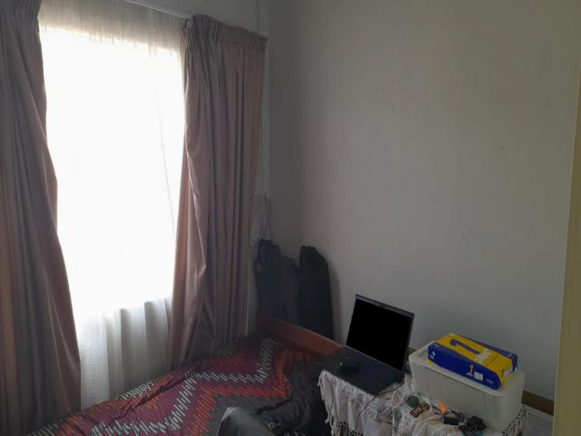 Bed Room 1 of property in Van Der Hoff Park